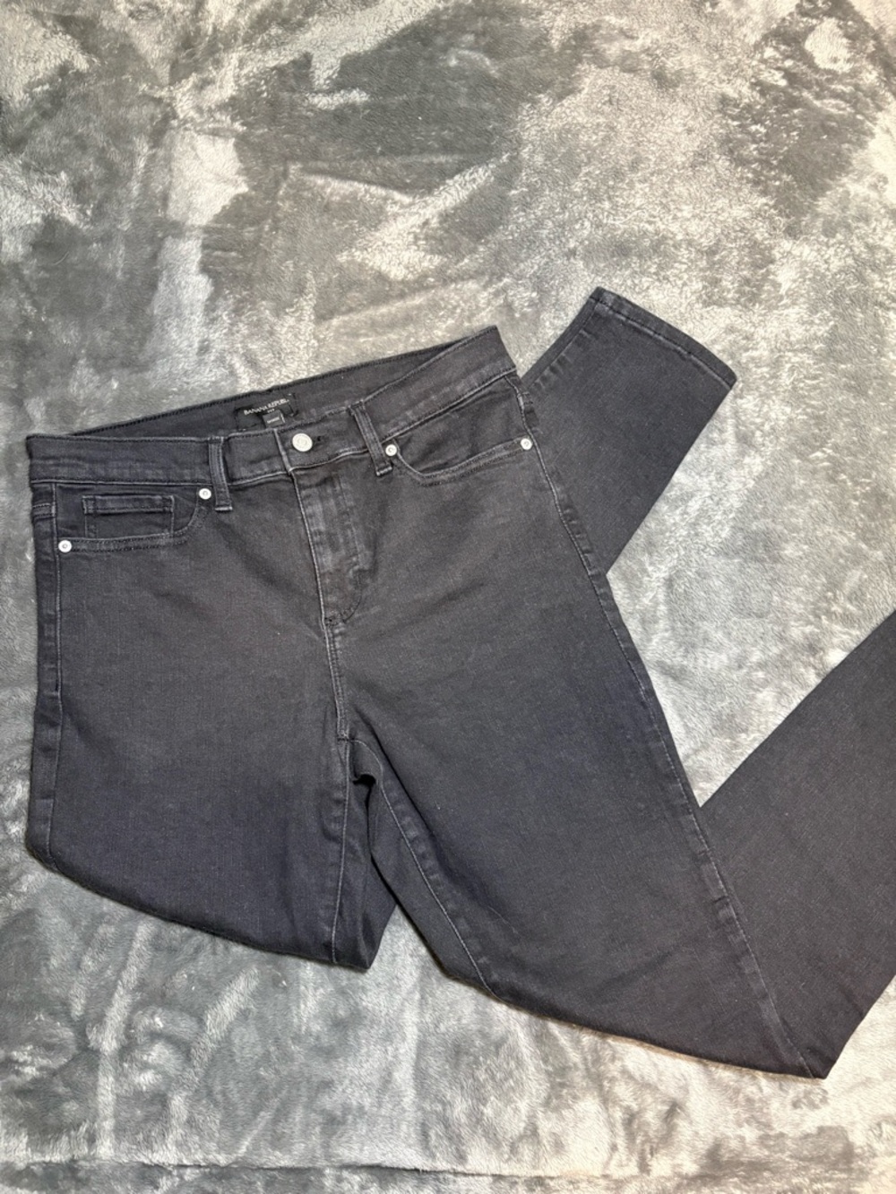 Banana Republic Women’s Black Skinny Jeans